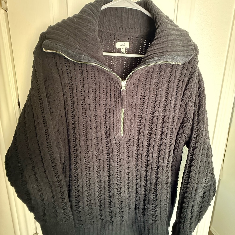 Aerie women Black Zip-Up chenille Sweater